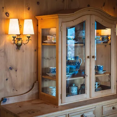 Crown Of The Alps By We Rent Chalet *