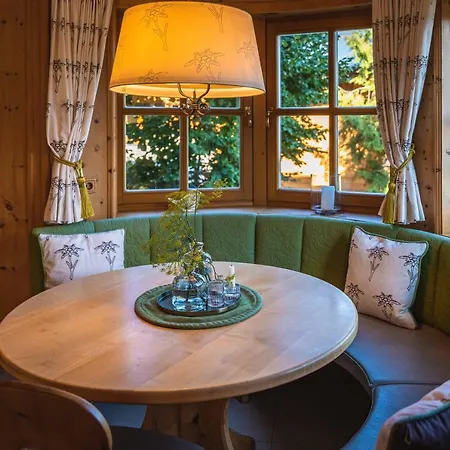 Crown Of The Alps By We Rent Zell am See