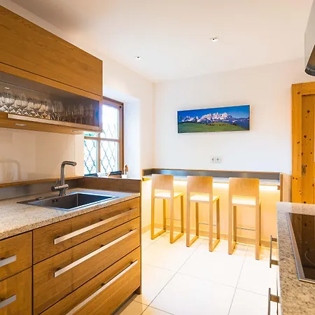 Crown Of The Alps By We Rent Chalet