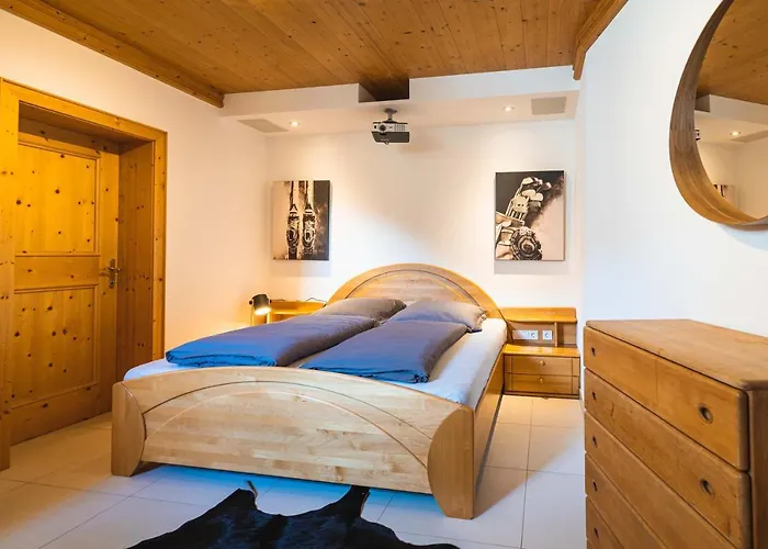 Crown Of The Alps By We Rent Alpesi faház